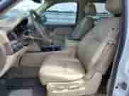 2014 Chevrolet Tahoe LT z VIN 1GNSKBE0XER102407, wystawiony jako Copart lot #66277055 z przebiegiem 149 652 mil mil oraz Szkoda całkowita • Salvage title. Historia ofert i sprzedaży dostępna na DreamBid. Obrazek 7.