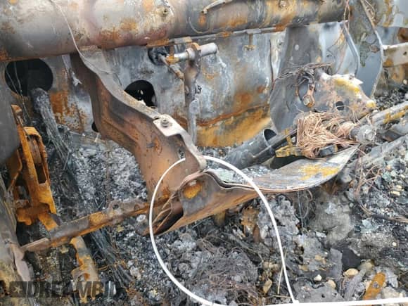 2006 Dodge 2500 SLT z VIN 1D7KS28D46J197611, wystawiony jako Copart lot #86955874 z przebiegiem Nie podano mil oraz Nie do naprawy • Non repairable. Historia ofert i sprzedaży dostępna na DreamBid. Obrazek 9.