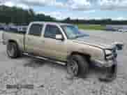 2007 Chevrolet Silverado 1500 LS with VIN 2GCEC13V071126271, listed as a Copart auction lot 68864375 with 155,833 mi miles and Salvage title. Bid and sale history available at DreamBid. Image 4.