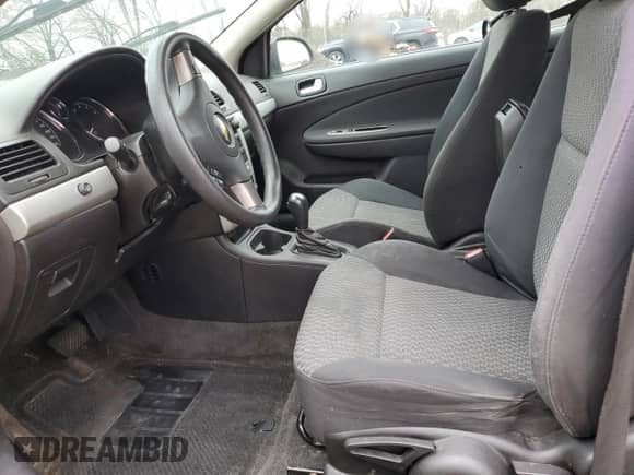 2009 Chevrolet Cobalt 1LT z VIN 1G1AT18H997285368, wystawiony jako Copart lot #51047025 z przebiegiem Nie podano mil oraz Szkoda całkowita • Salvage title. Historia ofert i sprzedaży dostępna na DreamBid. Obrazek 7.