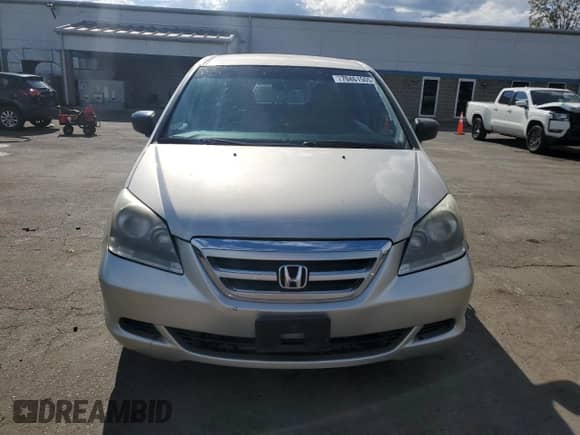2005 Honda Odyssey LX with VIN 5FNRL38245B026843, listed as a Copart auction lot 70461505 with 187,080 mi miles and Salvage title. Bid and sale history available at DreamBid. Image 5.