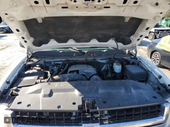 2007 Chevrolet Silverado 2500HD 2LT z VIN 1GCHK23K17F517840, wystawiony jako Copart lot #45518815 z przebiegiem 154 011 mil mil oraz Szkoda całkowita • Salvage title. Historia ofert i sprzedaży dostępna na DreamBid. Obrazek 11.
