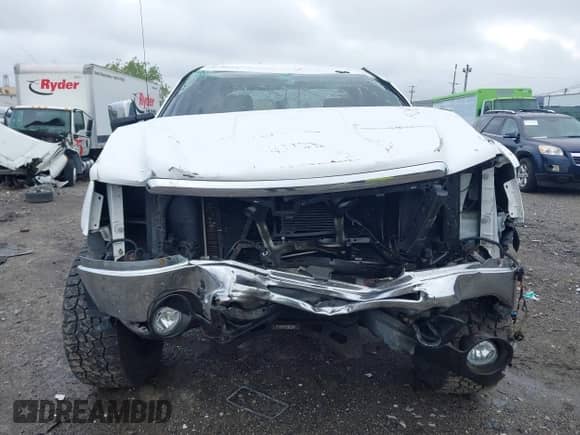 2010 GMC Sierra 1500 SLT with VIN 3GTRKWE35AG157530, listed as a IAAI auction lot 42200182 with Not provided miles and . Bid and sale history available at DreamBid. Image 11.