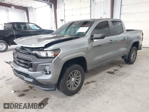 2023 Chevrolet Colorado 2WD LT с VIN 1GCPSCEK1P1162678, выставлен на аукционе IAAI как лот 42464077 с пробегом 11 118 миль миль и . История ставок и продаж доступна на DreamBid. Изображение 17.