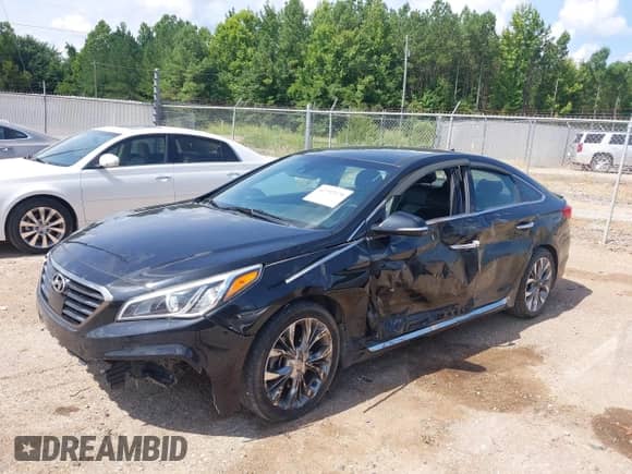 2015 Hyundai Sonata Limited с VIN 5NPE34AB4FH146806, выставлен на аукционе IAAI как лот 42792578 с пробегом 120 995 миль миль и . История ставок и продаж доступна на DreamBid. Изображение 6.