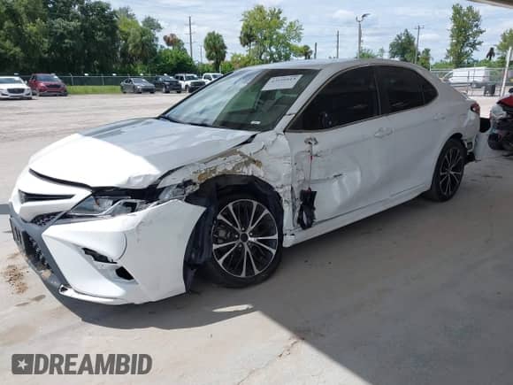 2019 Toyota Camry LE с VIN 4T1B11HK9KU798832, выставлен на аукционе IAAI как лот 43198815 с пробегом 85 282 миль миль и . История ставок и продаж доступна на DreamBid. Изображение 2.