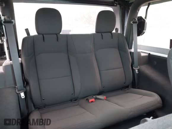 2022 Jeep Wrangler Sport S z VIN 1C4GJXAN9NW124190, wystawiony jako IAAI lot #42027247 z przebiegiem 8 376 mil mil oraz . Historia ofert i sprzedaży dostępna na DreamBid. Obrazek 8.