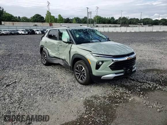 2025 Chevrolet TrailBlazer LT с VIN KL79MRSLXSB086333, выставлен на аукционе Copart как лот 72030535 с пробегом 7 610 миль миль и Списание • Salvage title. История ставок и продаж доступна на DreamBid. Изображение 13.