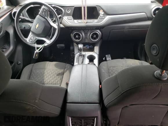 2019 Chevrolet Blazer z VIN 3GNKBGRS3KS682763, wystawiony jako Copart lot #65887065 z przebiegiem 163 950 mil mil oraz Szkoda całkowita • Salvage title. Historia ofert i sprzedaży dostępna na DreamBid. Obrazek 8.