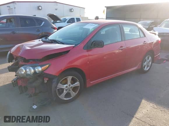 2011 Toyota Corolla S z VIN 2T1BU4EEXBC571352, wystawiony jako IAAI lot #43389164 z przebiegiem 88 863 mil mil oraz . Historia ofert i sprzedaży dostępna na DreamBid. Obrazek 2.