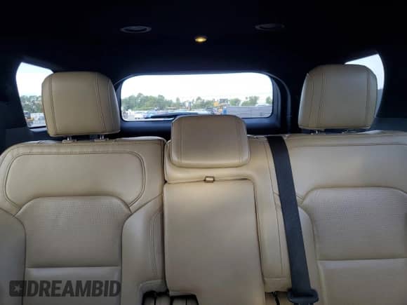 2017 Ford Explorer Limited z VIN 1FM5K7F88HGB81952, wystawiony jako Copart lot #83954605 z przebiegiem 110 880 mil mil oraz Szkoda całkowita • Salvage title. Historia ofert i sprzedaży dostępna na DreamBid. Obrazek 10.