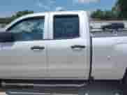 2017 Chevrolet Silverado 1500 Custom с VIN 1GCRCPEC5HZ389879, выставлен на аукционе IAAI как лот 42973352 с пробегом 155 697 миль миль и . История ставок и продаж доступна на DreamBid. Изображение 14.