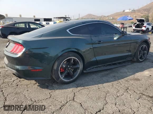 2019 Ford Mustang Bullitt z VIN 1FA6P8K06K5503691, wystawiony jako Copart lot #68551725 z przebiegiem 22 628 mil mil oraz Szkoda całkowita • Salvage title. Historia ofert i sprzedaży dostępna na DreamBid. Obrazek 3.