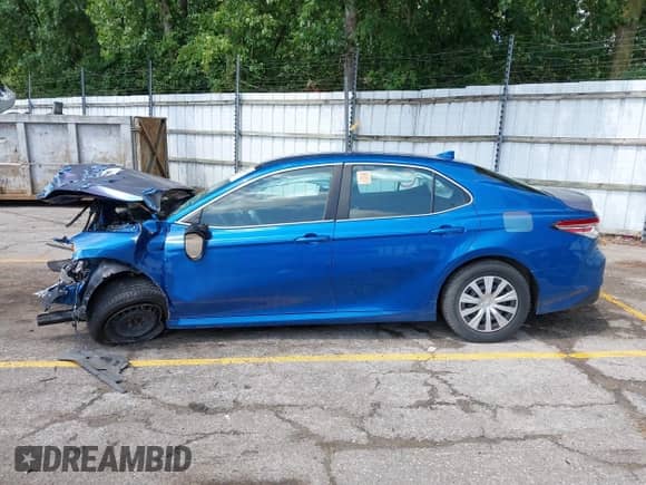 2019 Toyota Camry Hybrid LE с VIN 4T1B31HK6KU006419, выставлен на аукционе IAAI как лот 42678278 с пробегом Не указан миль и . История ставок и продаж доступна на DreamBid. Изображение 14.