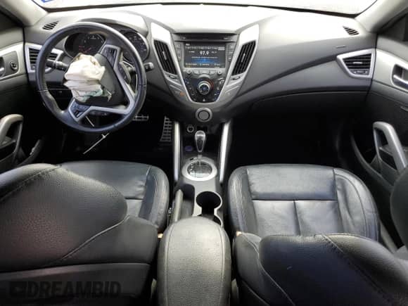 2015 Hyundai Veloster RE:FLEX with VIN KMHTC6AD2FU223355, listed as a Copart auction lot 54915555 with 62,165 mi miles and Salvage title. Bid and sale history available at DreamBid. Image 8.