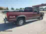 2000 Chevrolet Silverado 2500 z VIN 1GCGK24R1YR179315, wystawiony jako Copart lot #62485564 z przebiegiem 125 566 mil mil oraz Szkoda całkowita • Salvage title. Historia ofert i sprzedaży dostępna na DreamBid. Obrazek 3.