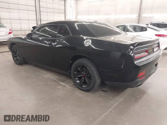 2015 Dodge Challenger SXT с VIN 2C3CDZAG3FH839277, выставлен на аукционе IAAI как лот 43066041 с пробегом 170 996 миль миль и . История ставок и продаж доступна на DreamBid. Изображение 3.