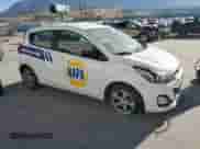 2022 Chevrolet Spark LS z VIN KL8CB6SAXNC016205, wystawiony jako Copart lot #65773305 z przebiegiem 100 048 mil mil oraz Szkoda całkowita • Salvage title. Historia ofert i sprzedaży dostępna na DreamBid. Obrazek 4.