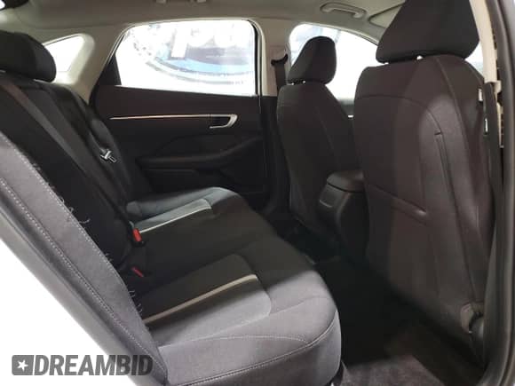 2025 Hyundai Sonata SEL with VIN KMHL64JA3SA473586, listed as a Copart auction lot 85088555 with 6,052 mi miles and Non repairable. Bid and sale history available at DreamBid. Image 10.