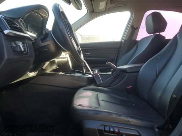 2014 BMW 3 Series 328i xDrive с VIN WBA3B3G52ENR84527, выставлен на аукционе Copart как лот 89646995 с пробегом 126 538 миль миль и Чистый • Clean title. История ставок и продаж доступна на DreamBid. Изображение 7.