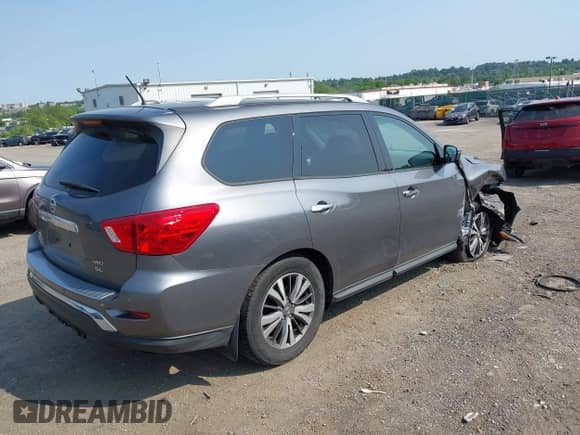 2017 Nissan Pathfinder SV with VIN 5N1DR2MM6HC913013, listed as a IAAI auction lot 42402476 with 78,188 mi miles and . Bid and sale history available at DreamBid. Image 4.