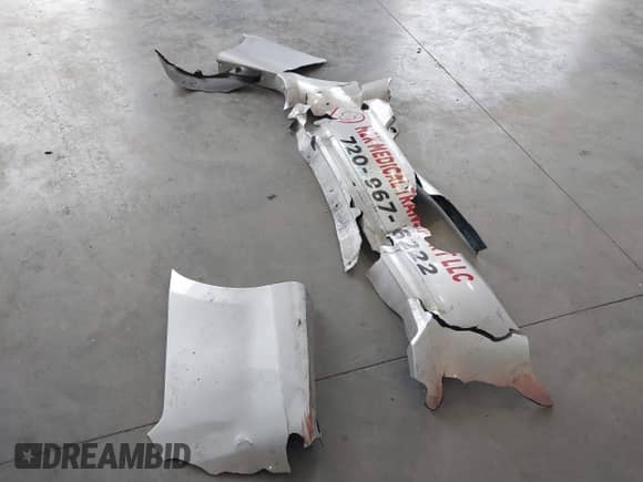 2013 Toyota Camry LE z VIN 4T1BD1FK8DU064728, wystawiony jako IAAI lot #42398146 z przebiegiem 100 867 mil mil oraz . Historia ofert i sprzedaży dostępna na DreamBid. Obrazek 12.