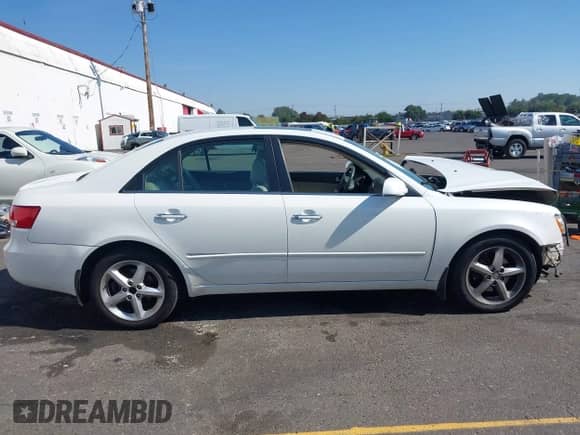 2007 Hyundai Sonata SE с VIN 5NPEU46F67H206949, выставлен на аукционе IAAI как лот 43282582 с пробегом 135 714 миль миль и . История ставок и продаж доступна на DreamBid. Изображение 13.