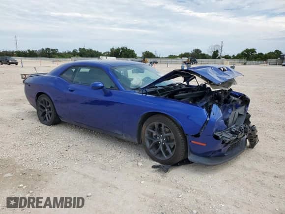2021 Dodge Challenger GT with VIN 2C3CDZJGXMH555707, listed as a Copart auction lot 67687085 with 33,340 mi miles and Salvage title. Bid and sale history available at DreamBid. Image 4.