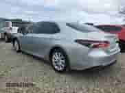 2022 Toyota Camry LE with VIN 4T1C11AK8NU051516, listed as a Copart auction lot 84958615 with 31,814 mi miles and Salvage title. Bid and sale history available at DreamBid. Image 2.