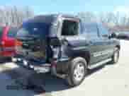 2005 Chevrolet Tahoe Z71 z VIN 1GNEC13TX5R224878, wystawiony jako IAAI lot #41644653 z przebiegiem 145 261 mil mil oraz . Historia ofert i sprzedaży dostępna na DreamBid. Obrazek 6.