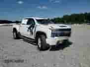 2020 Chevrolet Silverado 3500HD High Country с VIN 1GC4YVEY2LF226306, выставлен на аукционе Copart как лот 70691745 с пробегом 122 092 миль миль и Списание • Salvage title. История ставок и продаж доступна на DreamBid. Изображение 13.