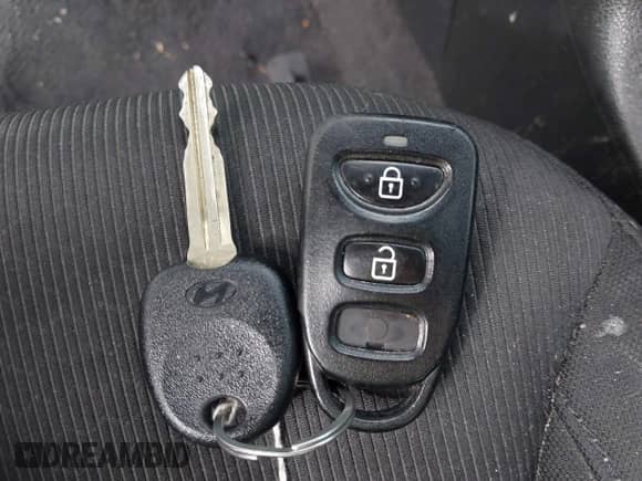 2018 Hyundai Elantra SEL with VIN KMHD84LF2JU723386, listed as a IAAI auction lot 43372518 with 73,005 mi miles and . Bid and sale history available at DreamBid. Image 11.