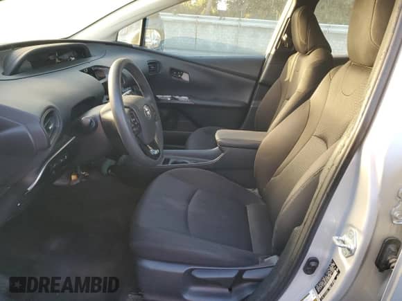 2019 Toyota Prius LE с VIN JTDKARFU0K3085458, выставлен на аукционе Copart как лот 83875355 с пробегом 99 999 миль миль и Чистый • Clean title. История ставок и продаж доступна на DreamBid. Изображение 7.