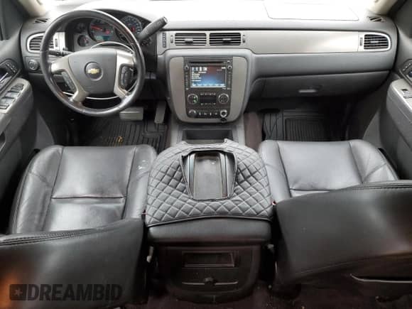 2013 Chevrolet Silverado 3500HD High Country z VIN 1GC4K1E89DF156508, wystawiony jako Copart lot #66989154 z przebiegiem 207 980 mil mil oraz Szkoda całkowita • Salvage title. Historia ofert i sprzedaży dostępna na DreamBid. Obrazek 8.