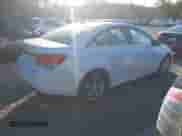 2014 Chevrolet Cruze 2LT z VIN 1G1PE5SB0E7418528, wystawiony jako IAAI lot #43525230 z przebiegiem 89 999 mil mil oraz . Historia ofert i sprzedaży dostępna na DreamBid. Obrazek 4.