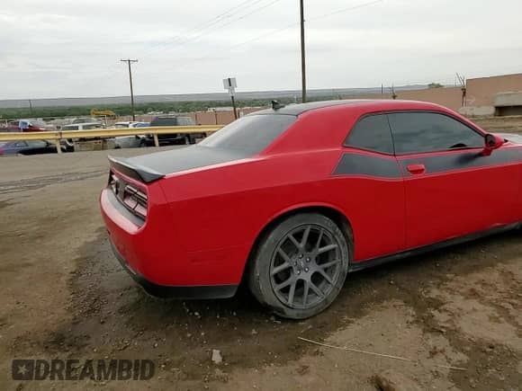 2017 Dodge Challenger R/T с VIN 2C3CDZBT0HH600879, выставлен на аукционе Copart как лот 64361705 с пробегом 109 819 миль миль и Чистый • Clean title. История ставок и продаж доступна на DreamBid. Изображение 13.