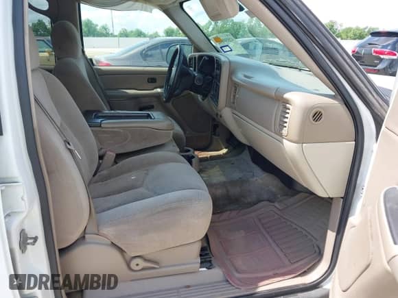 2005 Chevrolet Tahoe LS z VIN 1GNEC13V05R172968, wystawiony jako IAAI lot #42850842 z przebiegiem 264 899 mil mil oraz . Historia ofert i sprzedaży dostępna na DreamBid. Obrazek 5.