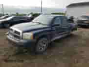 2005 Dodge Dakota ST с VIN 1D7HW28N85S136973, выставлен на аукционе Copart как лот 86591855 с пробегом Не указан миль и Чистый • Clean title. История ставок и продаж доступна на DreamBid. Изображение 1.