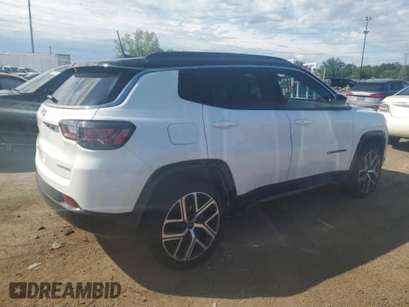 2025 Jeep Compass Limited with VIN 3C4NJDCN1ST538438, listed as a Copart auction lot 63023205 with 2,449 mi miles and Clean title. Bid and sale history available at DreamBid. Image 3.