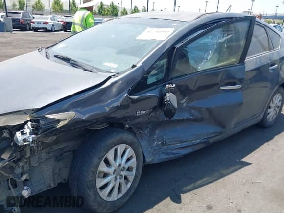 2013 Toyota Prius with VIN JTDKN3DP2D3046985, listed as a IAAI auction lot 42756069 with 228,958 mi miles and . Bid and sale history available at DreamBid. Image 12.