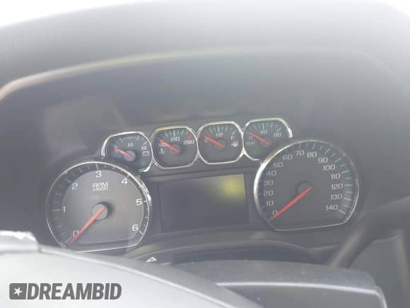 2015 Chevrolet Silverado 1500 LT z VIN 1GCVKREH5FZ400305, wystawiony jako IAAI lot #42626165 z przebiegiem Nie podano mil oraz . Historia ofert i sprzedaży dostępna na DreamBid. Obrazek 15.