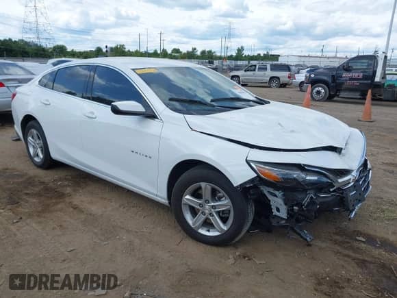 2025 Chevrolet Malibu LS with VIN 1G1ZB5ST9SF104193, listed as a IAAI auction lot 43085693 with 4,318 mi miles and . Bid and sale history available at DreamBid. Image 1.