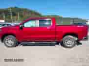 2021 Chevrolet Silverado 1500 LT z VIN 1GCUYDED3MZ395046, wystawiony jako IAAI lot #43329973 z przebiegiem 45 512 mil mil oraz . Historia ofert i sprzedaży dostępna na DreamBid. Obrazek 14.