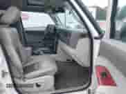 2006 Jeep Commander Limited z VIN 1J8HH58NX6C179429, wystawiony jako IAAI lot #42410804 z przebiegiem 251 985 mil mil oraz . Historia ofert i sprzedaży dostępna na DreamBid. Obrazek 5.