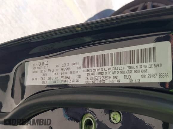 2017 Ram 1500 Big Horn z VIN 3C6RR6LT4HG592197, wystawiony jako IAAI lot #42182395 z przebiegiem 169 157 mil mil oraz . Historia ofert i sprzedaży dostępna na DreamBid. Obrazek 9.