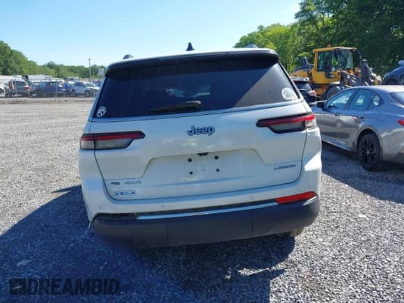 2022 Jeep Grand Cherokee Altitude с VIN 1C4RJKAG1N8535150, выставлен на аукционе IAAI как лот 42622118 с пробегом 86 775 миль миль и . История ставок и продаж доступна на DreamBid. Изображение 16.