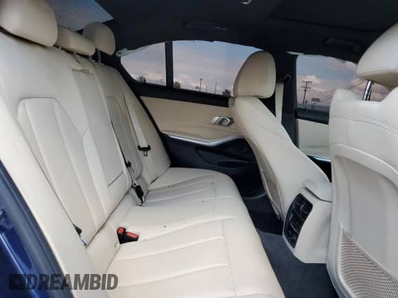 2020 BMW 3 Series 330i with VIN WBA5R1C09LFH66551, listed as a Copart auction lot 81111285 with 25,692 mi miles and Salvage title. Bid and sale history available at DreamBid. Image 10.