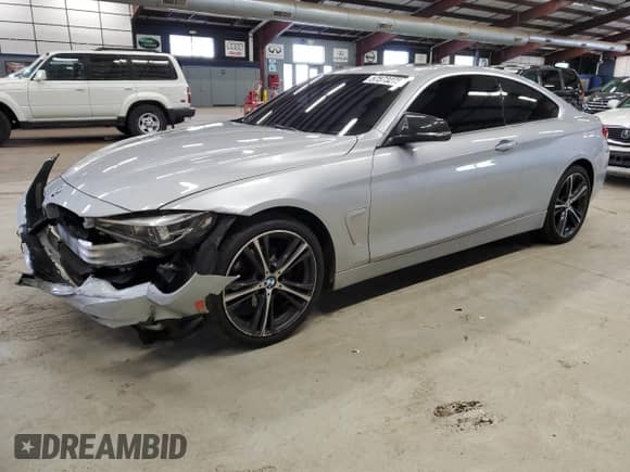 2019 BMW 4 Series 430i xDrive z VIN WBA4W5C56KAE43657, wystawiony jako Copart lot #57573275 z przebiegiem 166 658 mil mil oraz Nie do naprawy • Non repairable. Historia ofert i sprzedaży dostępna na DreamBid. Obrazek 1.