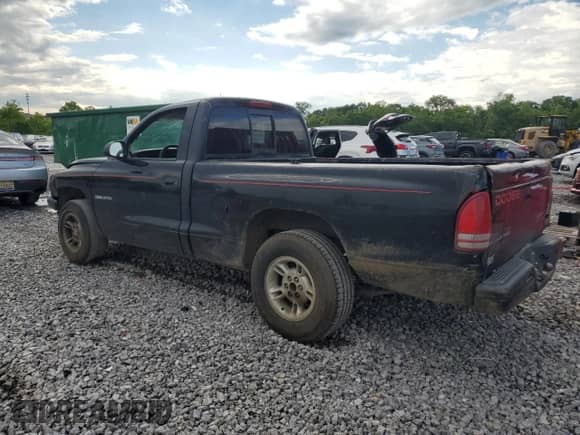 1997 Dodge Dakota с VIN 1B7FL26X9VS201893, выставлен на аукционе Copart как лот 57107225 с пробегом 117 652 миль миль и Списание • Salvage title. История ставок и продаж доступна на DreamBid. Изображение 2.