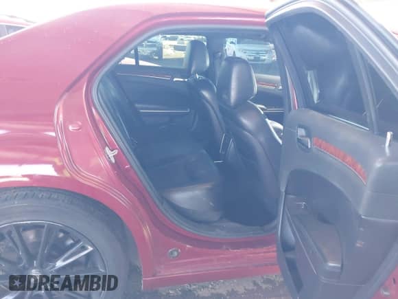 2012 Chrysler 300 Limited z VIN 2C3CCACG9CH265863, wystawiony jako IAAI lot #43479610 z przebiegiem 98 212 mil mil oraz . Historia ofert i sprzedaży dostępna na DreamBid. Obrazek 8.